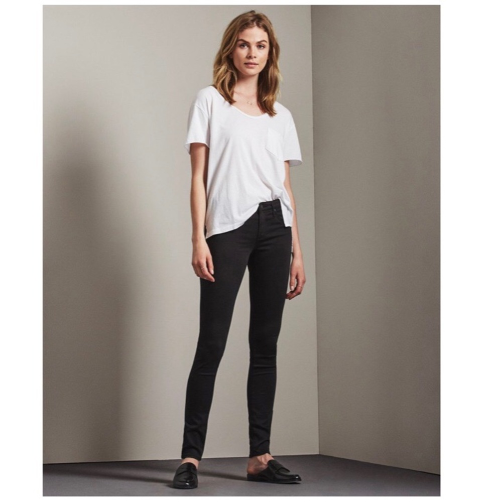 AG “The Legging Ankle” Stretch Skinny Dream Jean